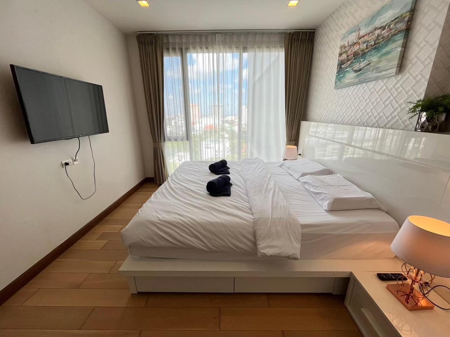 Sweet Family Room Near Old City Чиангмай Екстериор снимка