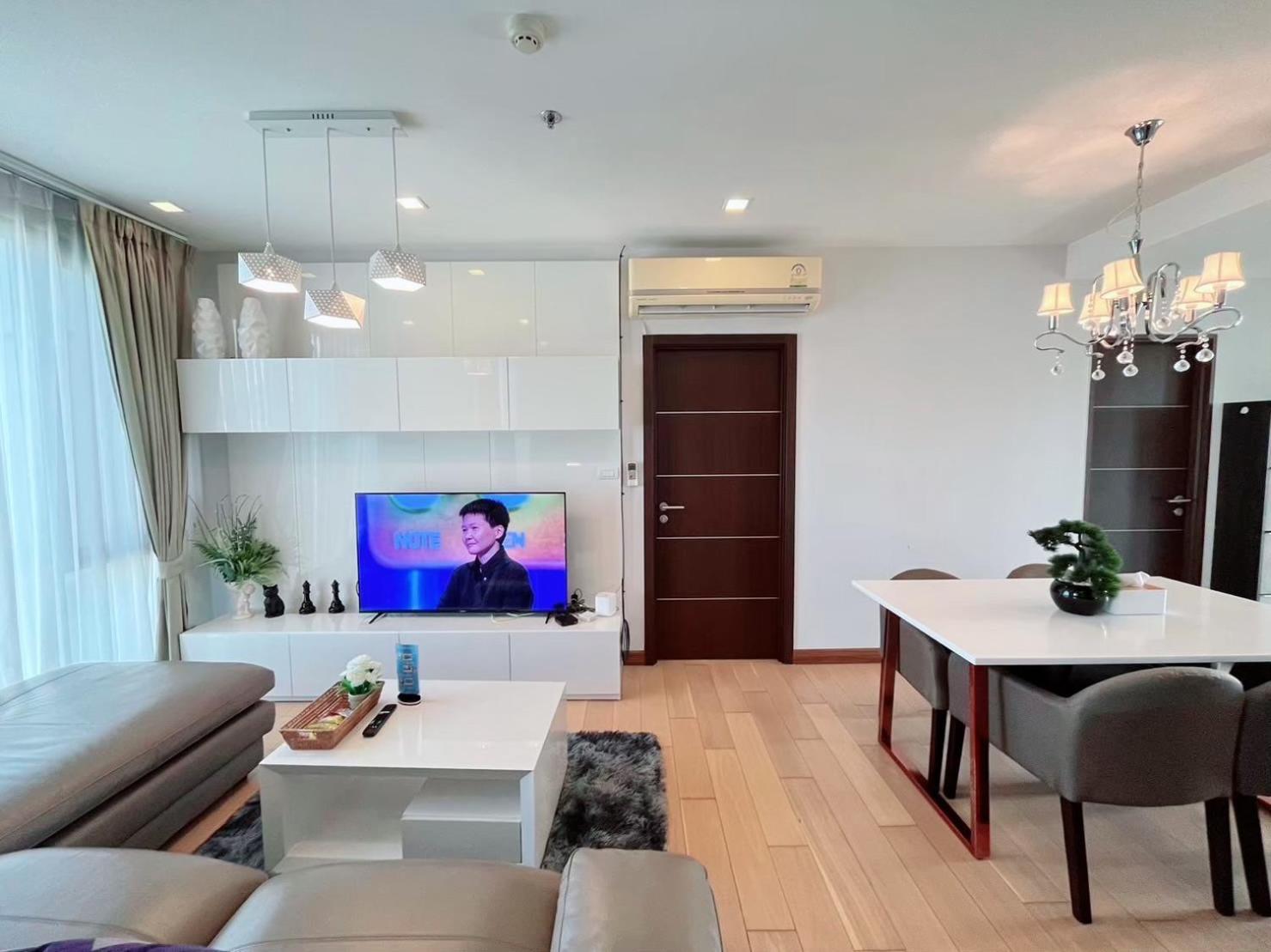 Sweet Family Room Near Old City Чиангмай Екстериор снимка